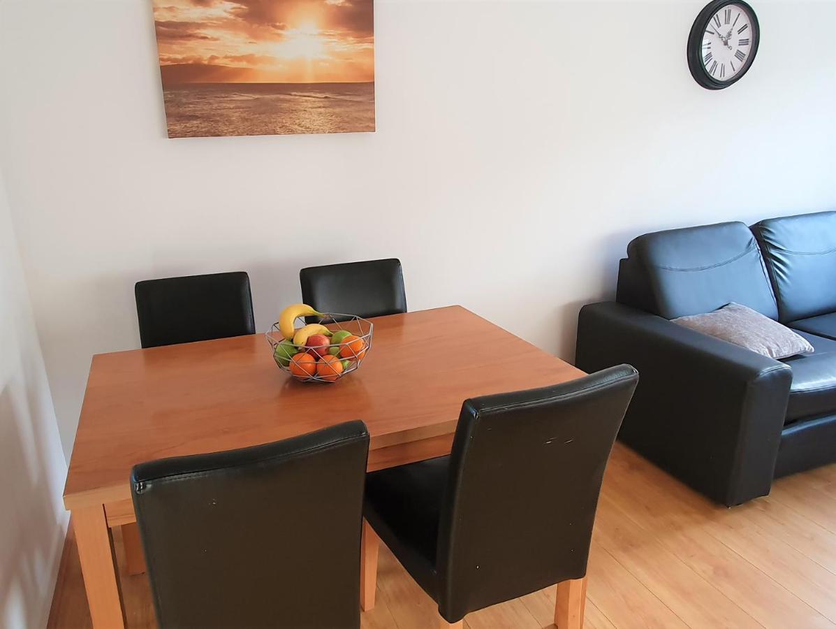 Modern One Bedroom Apt - City Centre & Freeparking Глазго Экстерьер фото