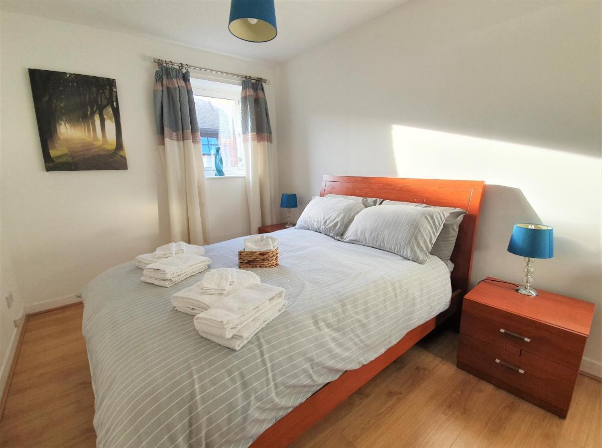 Modern One Bedroom Apt - City Centre & Freeparking Глазго Экстерьер фото